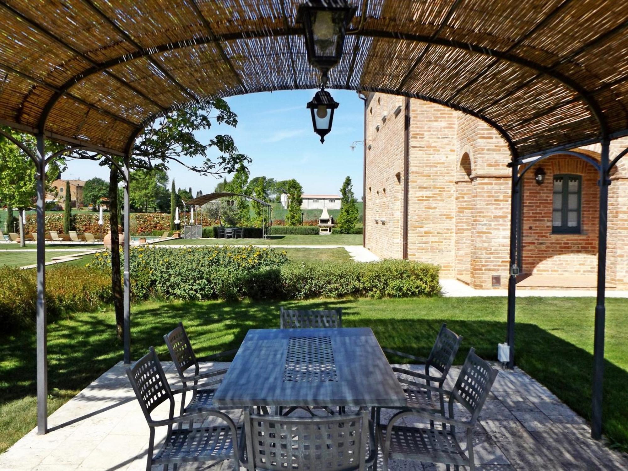 Casa Vacanze La Fiorita Cortona Exterior photo